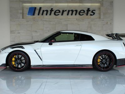 NISSAN GT-R