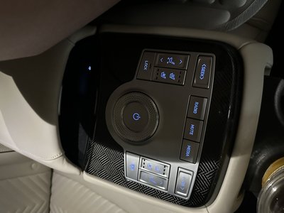 GENESIS G80 (RG3) - 9