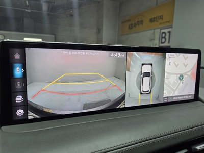 2021 Genesis GV70 thumbnail 12