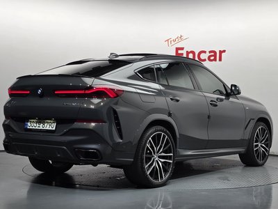 2022 BMW X6 photo 4