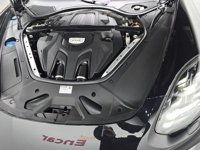 PORSCHE PANAMERA - 7