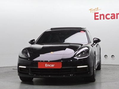 PORSCHE PANAMERA - 2