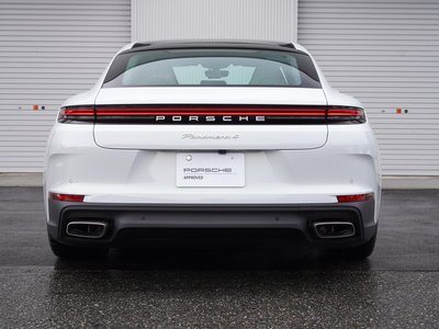 PORSCHE PANAMERA - 8