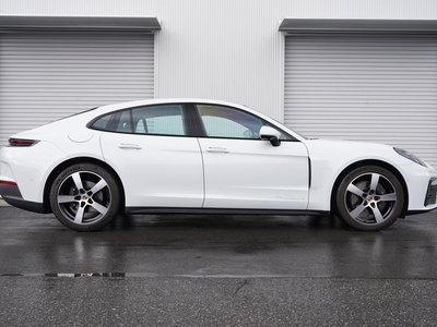 PORSCHE PANAMERA - 2