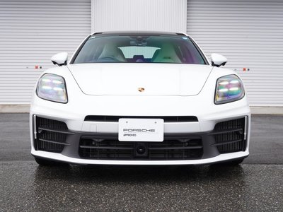 PORSCHE PANAMERA - 6