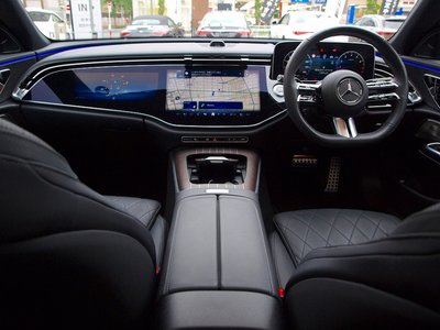 MERCEDES-BENZ E-CLASS - 7