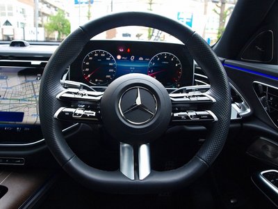MERCEDES-BENZ E-CLASS - 9