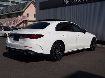 MERCEDES-BENZ E-CLASS - 10