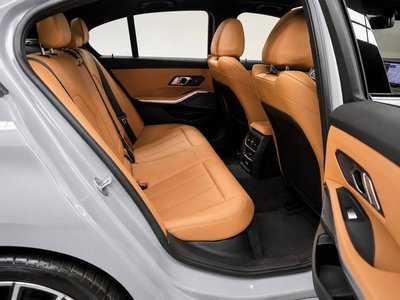 2025 BMW 3 SERIES 缩略图 12