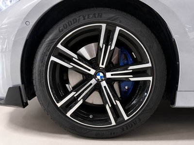 2025 BMW 3 SERIES 照片 6