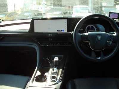 TOYOTA CROWN SPORT - 8