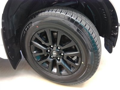 TOYOTA LAND CRUISER PRADO - 10