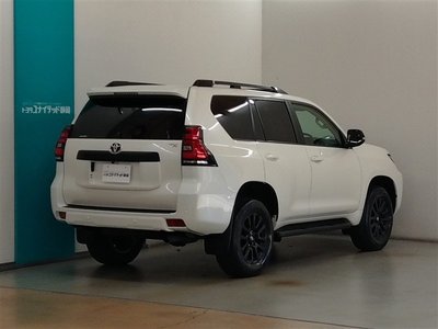 TOYOTA LAND CRUISER PRADO - 2