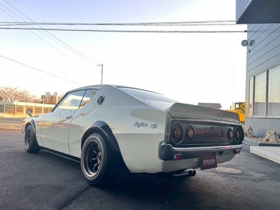 NISSAN SKYLINE COUPE - 2