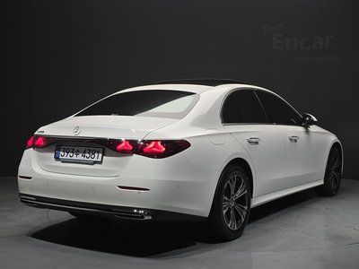 2024 Mercedes-BENZ E-CLASS 照片 4