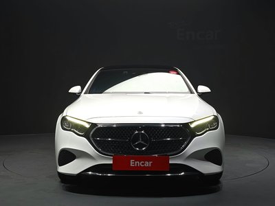 2024 Mercedes-BENZ E-CLASS 照片 2