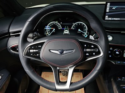 صورة مصغرة 16 لـ 2022 Genesis GV70
