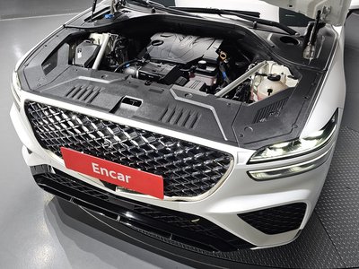 صورة 7 لـ 2022 Genesis GV70