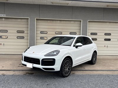 PORSCHE CAYENNE - 1