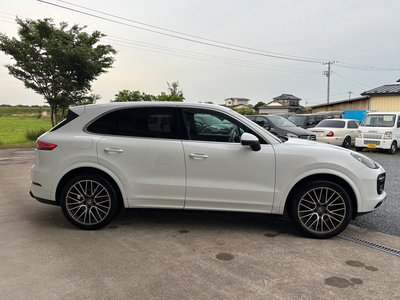 PORSCHE CAYENNE - 7