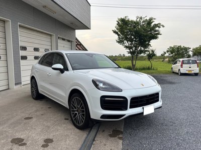PORSCHE CAYENNE - 3
