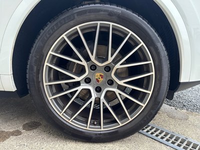 PORSCHE CAYENNE - 10