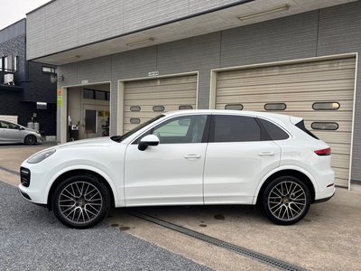 PORSCHE CAYENNE - 4