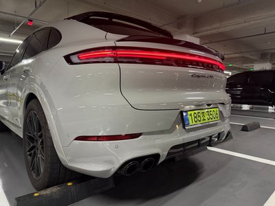 2025 Porsche CAYENNE — миниатюра 20