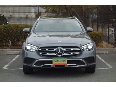 MERCEDES-BENZ E-CLASS - 2