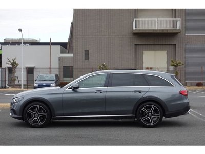 MERCEDES-BENZ E-CLASS - 4