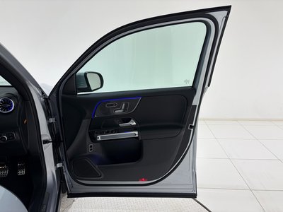 MERCEDES-BENZ GLB - 8