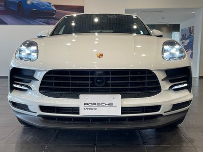 PORSCHE MACAN - 2