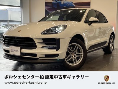 PORSCHE MACAN - 1