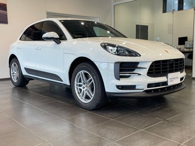 PORSCHE MACAN - 3