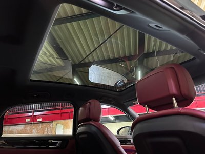 2022 Porsche CAYENNE photo 4