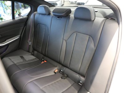 صورة مصغرة 65 لـ 2022 BMW M3 SEDAN