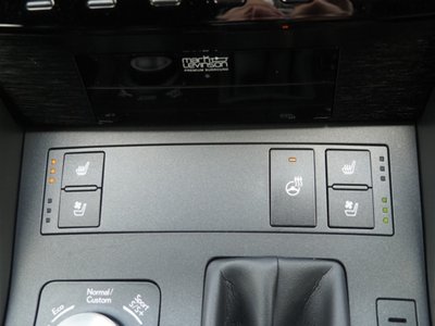 2023 Lexus IS thumbnail 43