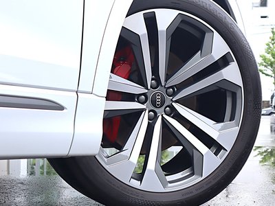 2021 AUDI Q8 photo 6