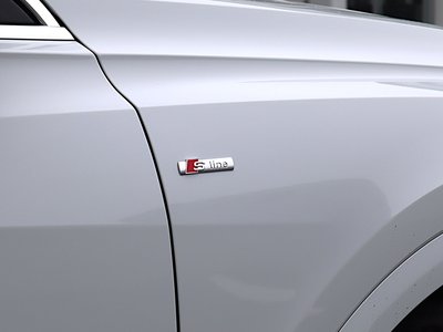 2021 AUDI Q8 photo 5