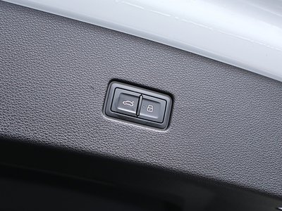 صورة مصغرة 60 لـ 2021 AUDI Q8