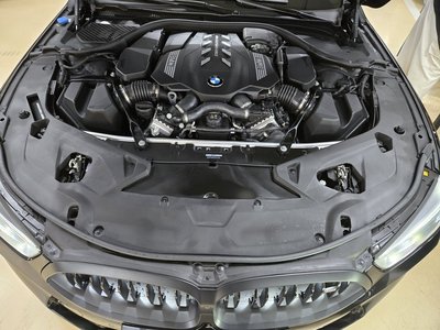 BMW 8 SERIES - 3