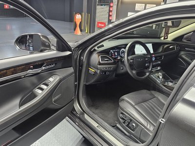 صورة 10 لـ 2021 Genesis G90
