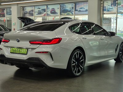 BMW 8 SERIES - 3