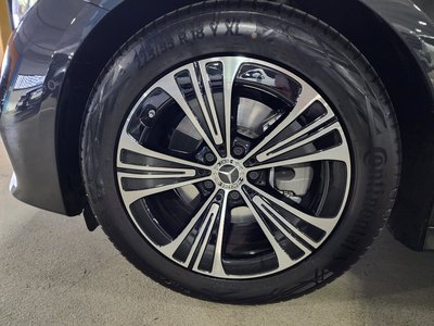 MERCEDES-BENZ E-CLASS - 9