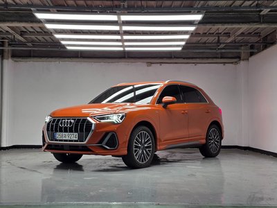 AUDI Q3 - 1