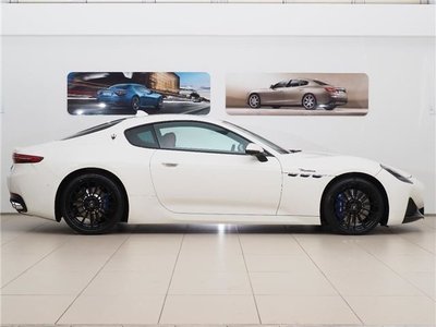 MASERATI GRANTURISMO - 6