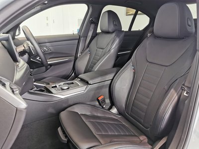 صورة مصغرة 39 لـ 2025 BMW 3 SERIES