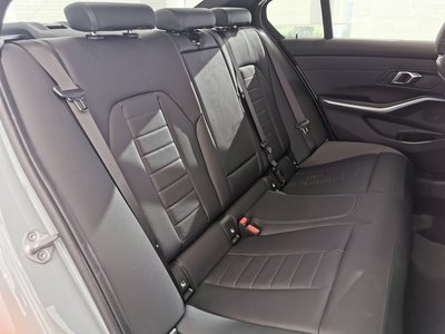 صورة مصغرة 36 لـ 2025 BMW 3 SERIES