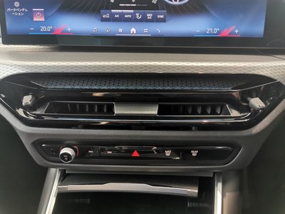 صورة مصغرة 29 لـ 2025 BMW 3 SERIES