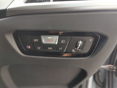 صورة مصغرة 16 لـ 2025 BMW 3 SERIES
